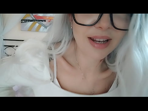 ❤️ stiefseun, moenie skaam wees nie! ereksie is normaal. Stiefma leer om haarself te beheer ️ Seksvideo op af.super-vip.top ❌️❤